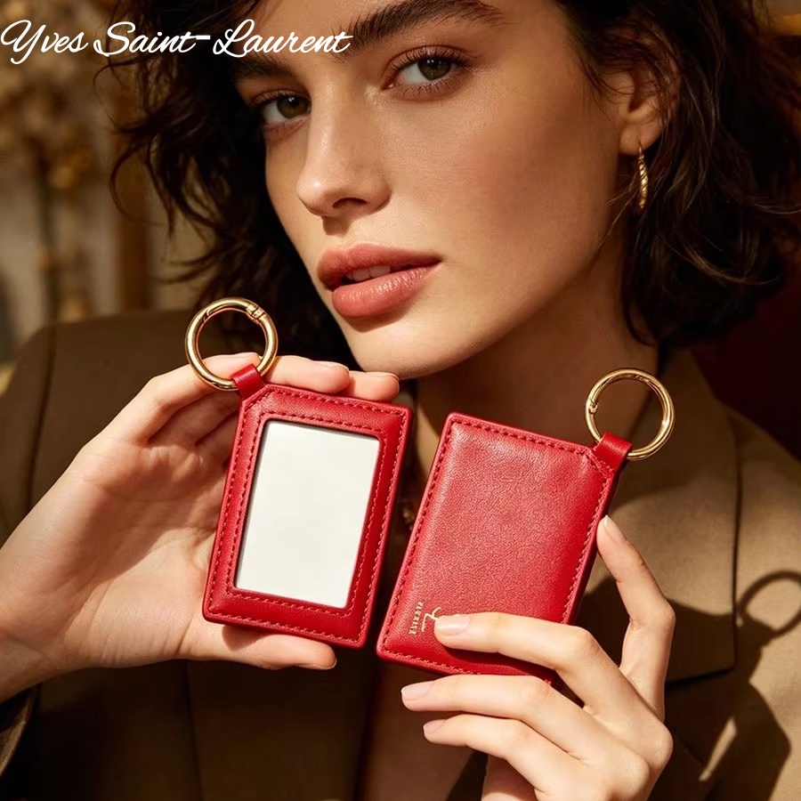 กระจกแต่งหน้าแบบพกพา YSL ทรงสี - Women'S Bags Holiday บทวิจารณ์และราคา